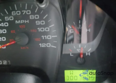 2005 Ford F-150 Stx/Xl/Xlt z USA, uszkodzony, nr VIN 1FTRX12W45NA75160